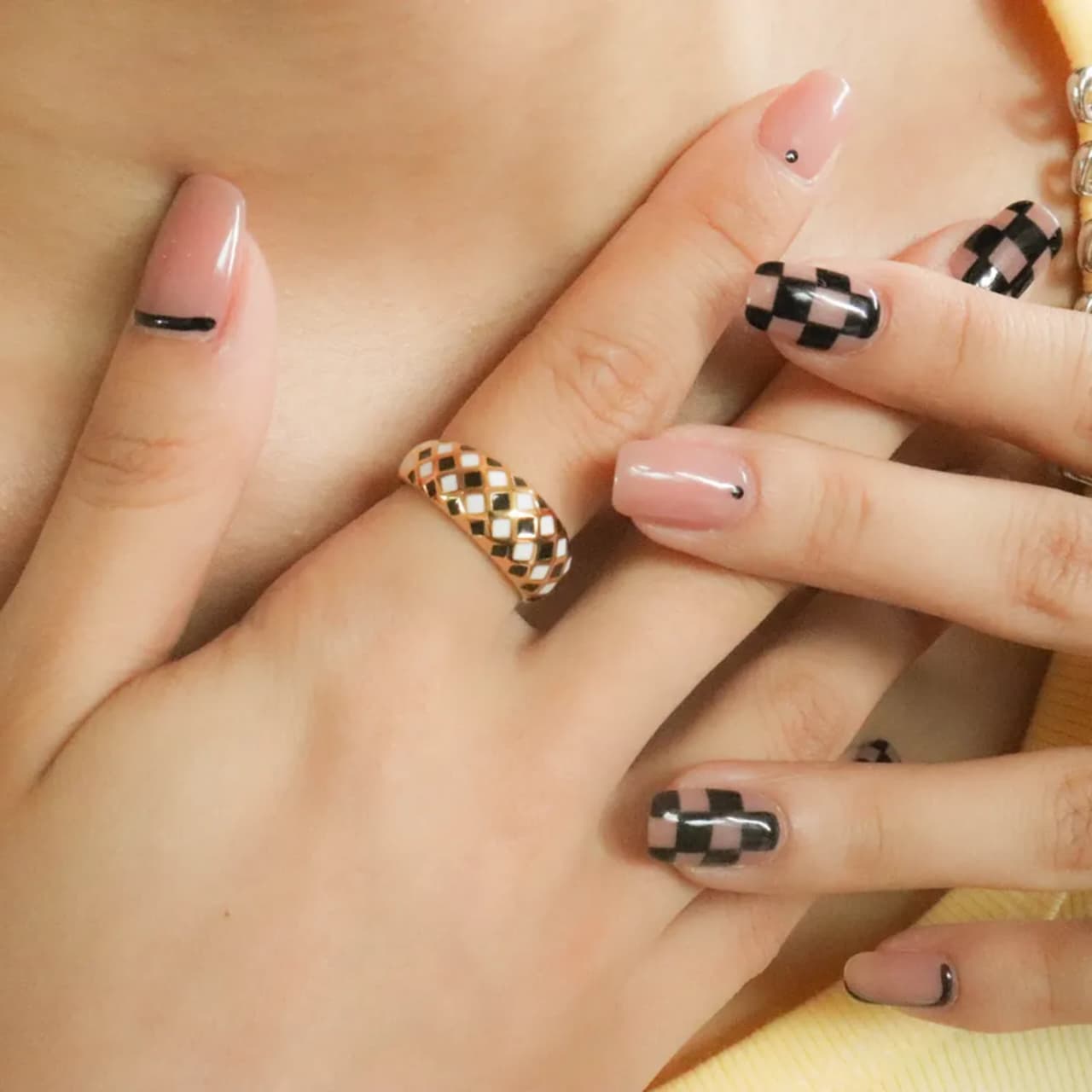 Chess rings
