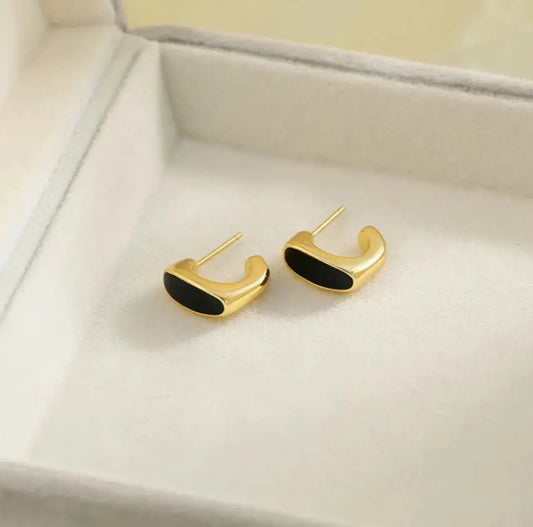 Artificial jewelleryAKaccessories