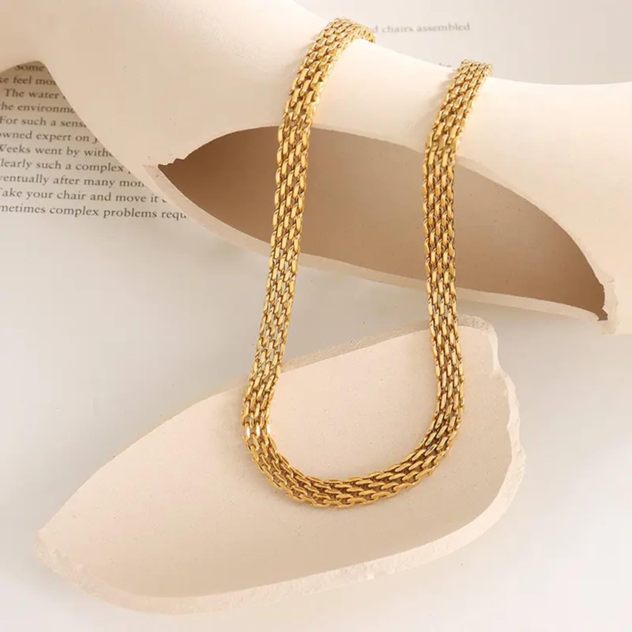 Artificial jewelleryAKaccessories