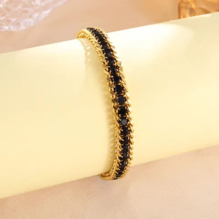 Artificial jewelleryAKaccessories