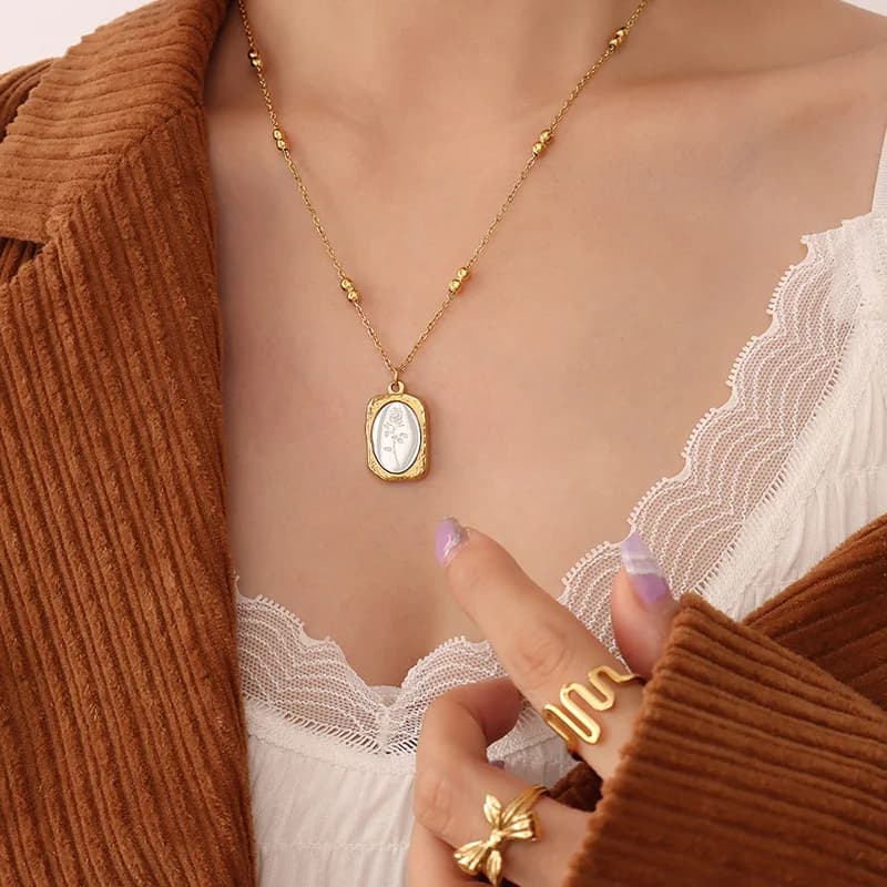 Rose Necklace