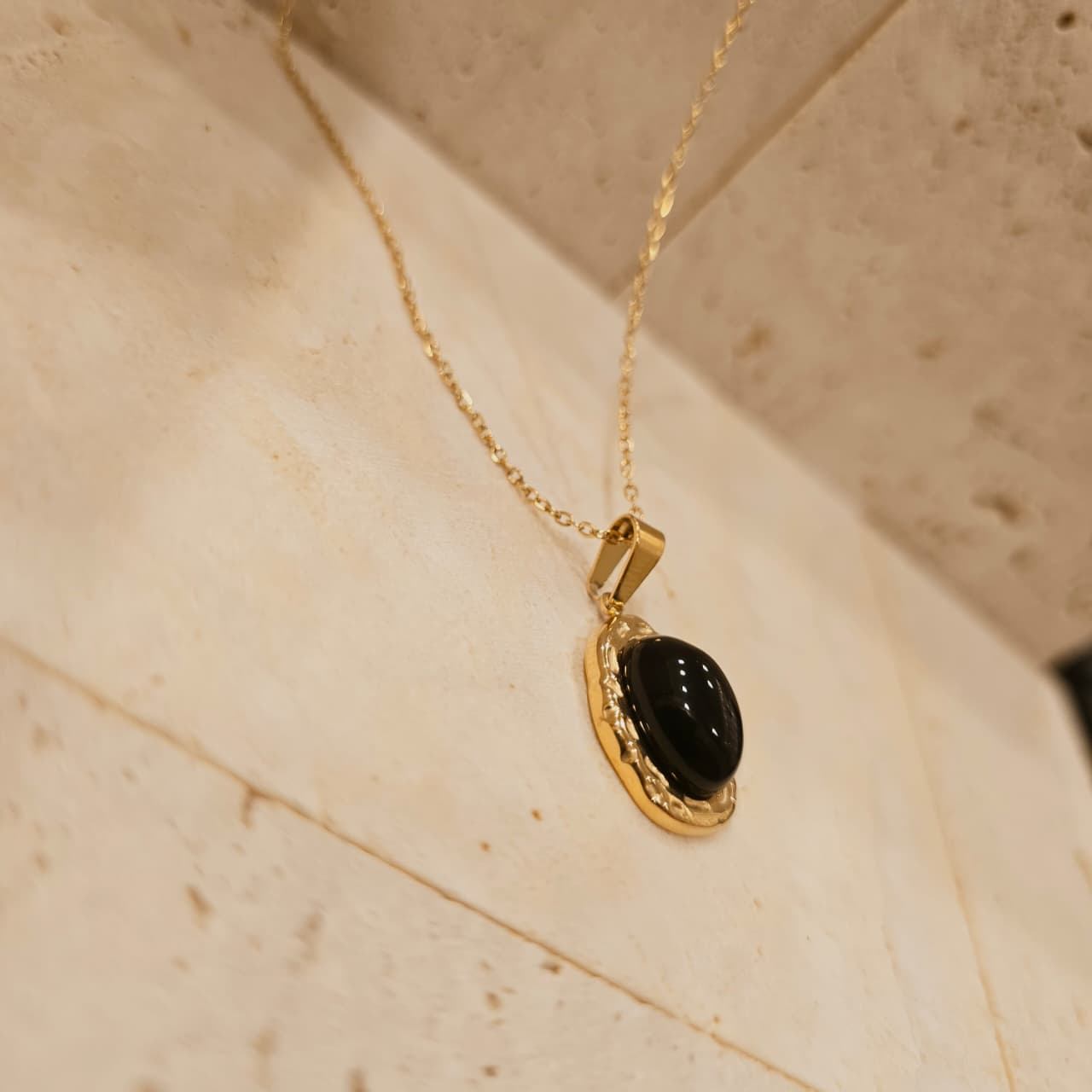 Block stone necklace