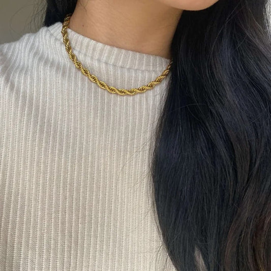 Artificial jewelleryAKaccessories