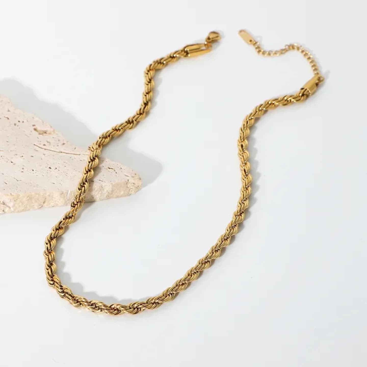 Artificial jewelleryAKaccessories